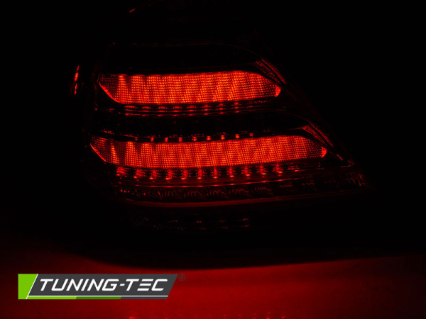 Zadní světla LED bar, s dynamickým blinkrem pro Mercedes C W203 00-04  červená